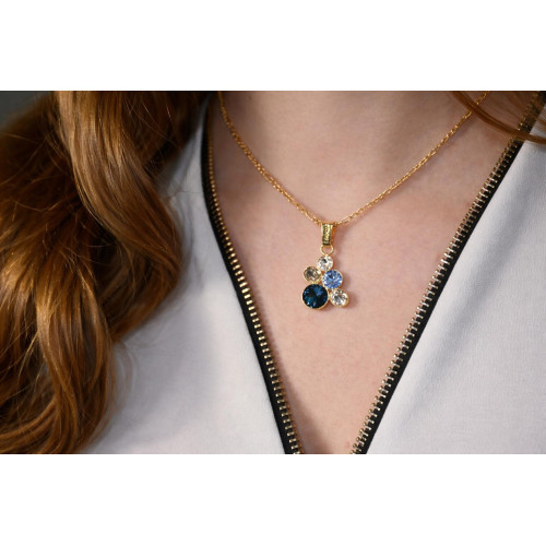 Zilla: Geïnspireerd door de natuur, een handgemaakt Swarovski-sieraad in rhodium en 18-karaats goud.